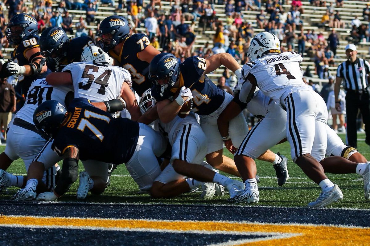 The moment @ConnorWalendzak gave us the lead‼️