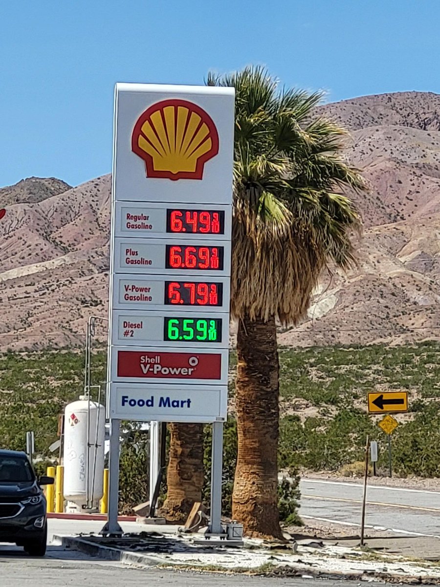 TeslaBoomerPapa tweet media