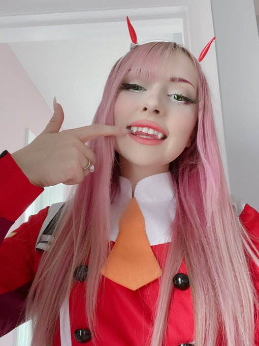 Can I bite you https://t.co/KBP8Z2By9L