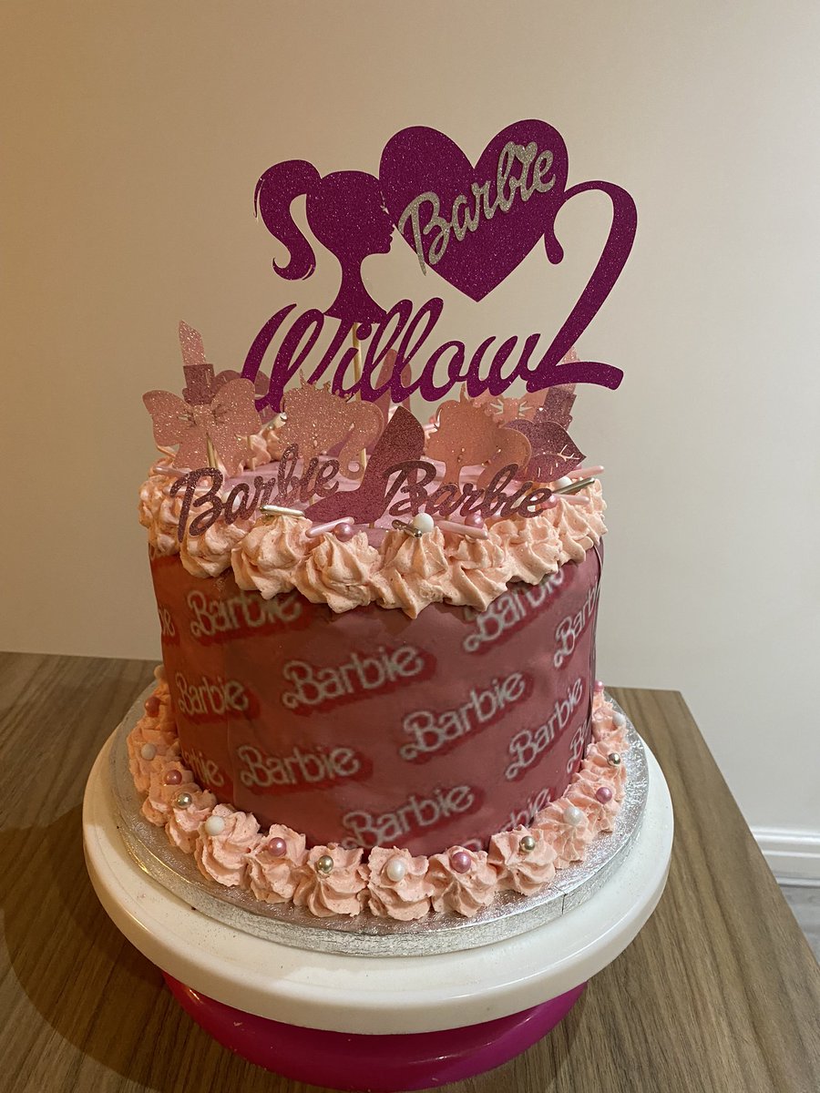 jenandabs's tweet photo. Few of my recent bakes ๐ #hobbybaker https://t.co/imrRRCLq2q