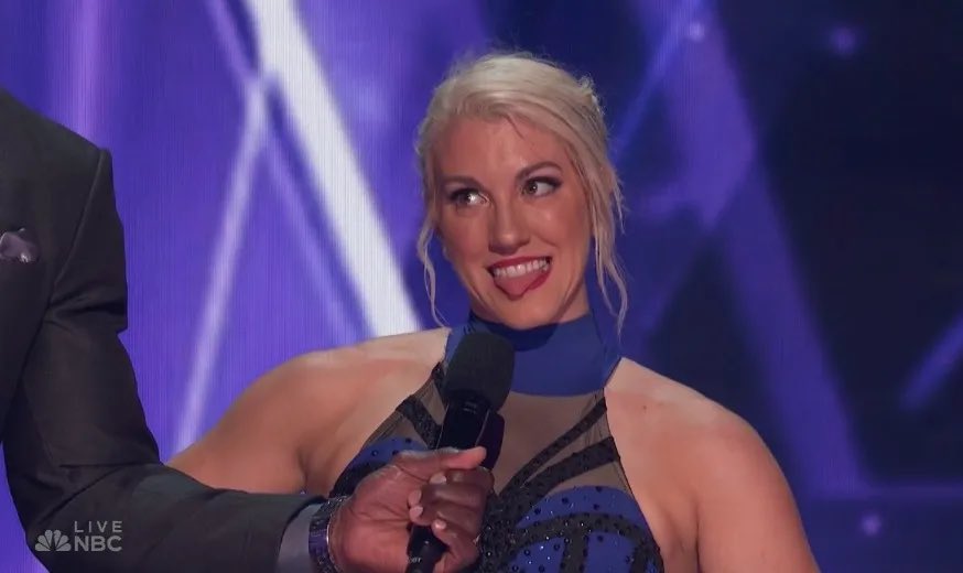 My face when <a href="/howiemandel/">Howie Mandel</a> said “I'm an expert when it comes to fire hula hoops thing and hanging!” 😜