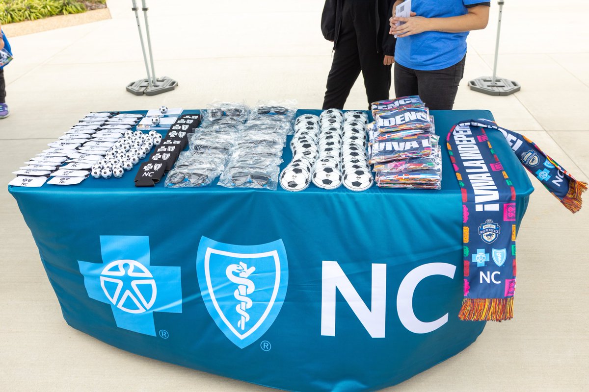 Independence's tweet photo. Fun things are happening at Party on the Plaza. 🥳

Only a few minutes until first kick! 

#WeAreCLT #BewareTheBlue #CLTvMAD https://t.co/vVjto7goW4