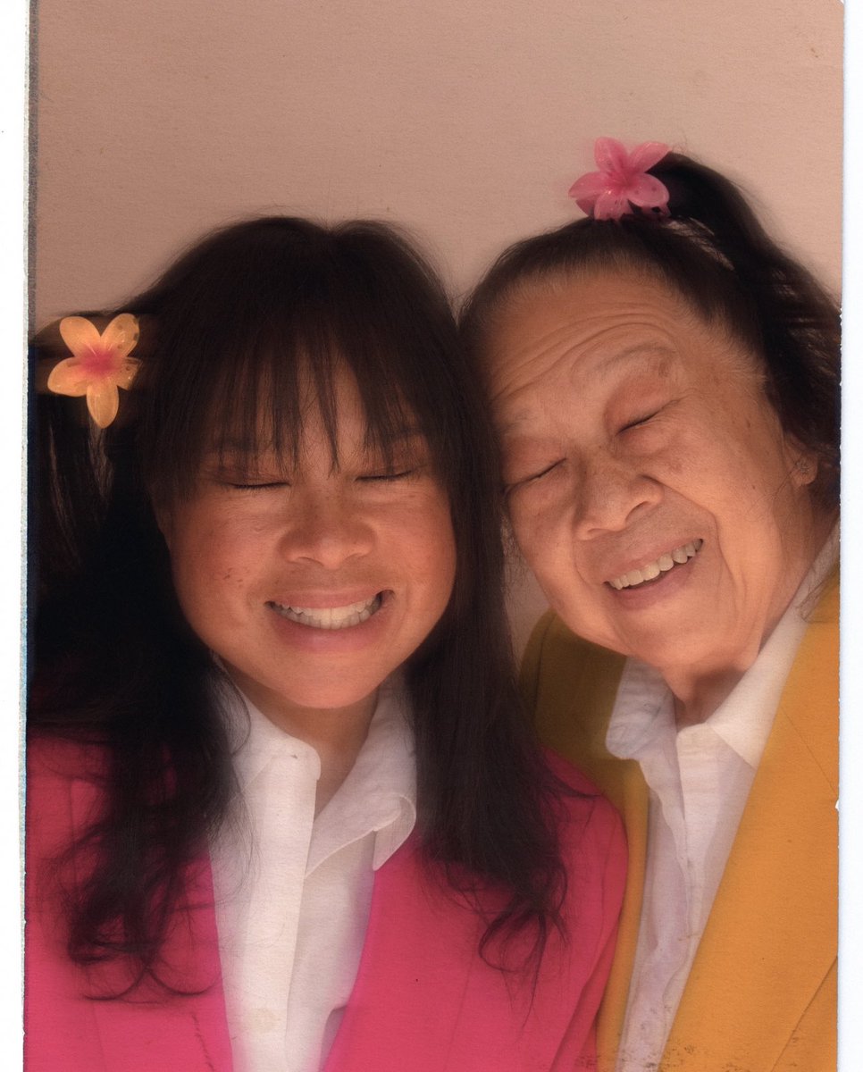 peter_devito's tweet photo. My grandma was gifted these hair clips, and they sent a bunch, so she asked me if I could do a photoshoot of her and my mom wearing them🌸 https://t.co/AybxY46xvA
