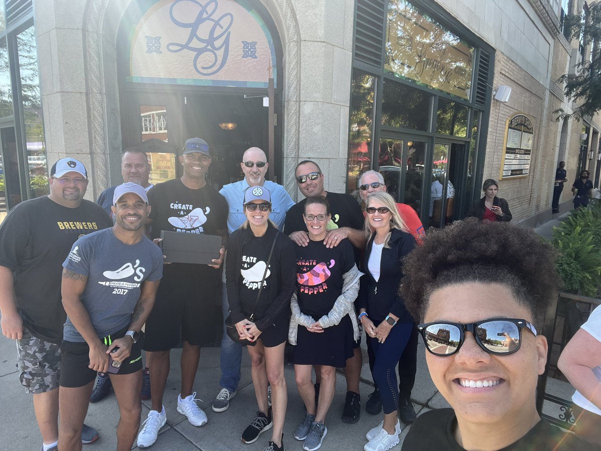 Happy 30 year, that’s right stand up folks, 👏🏽 30 year, Chilis Anniversary to the man, the legend, the Star Wars expert extraordinaire Gumper!!! Hope your day is as incredible as you are 😊❤️