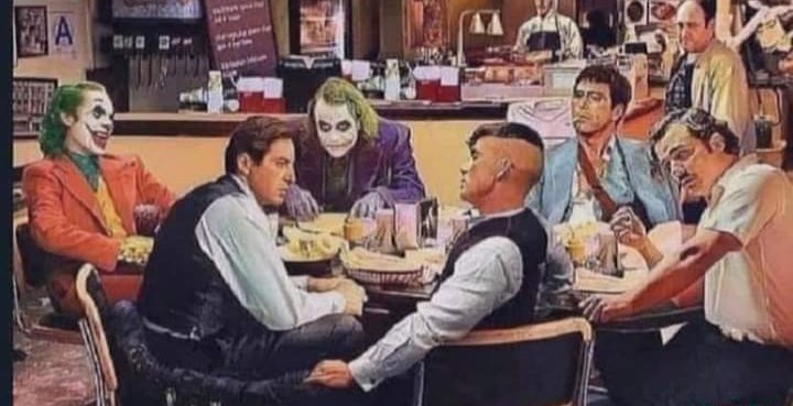 Prefiro andar com os "loucos" e mal falados, do que com os falsos... ☯️💯🤟🏽