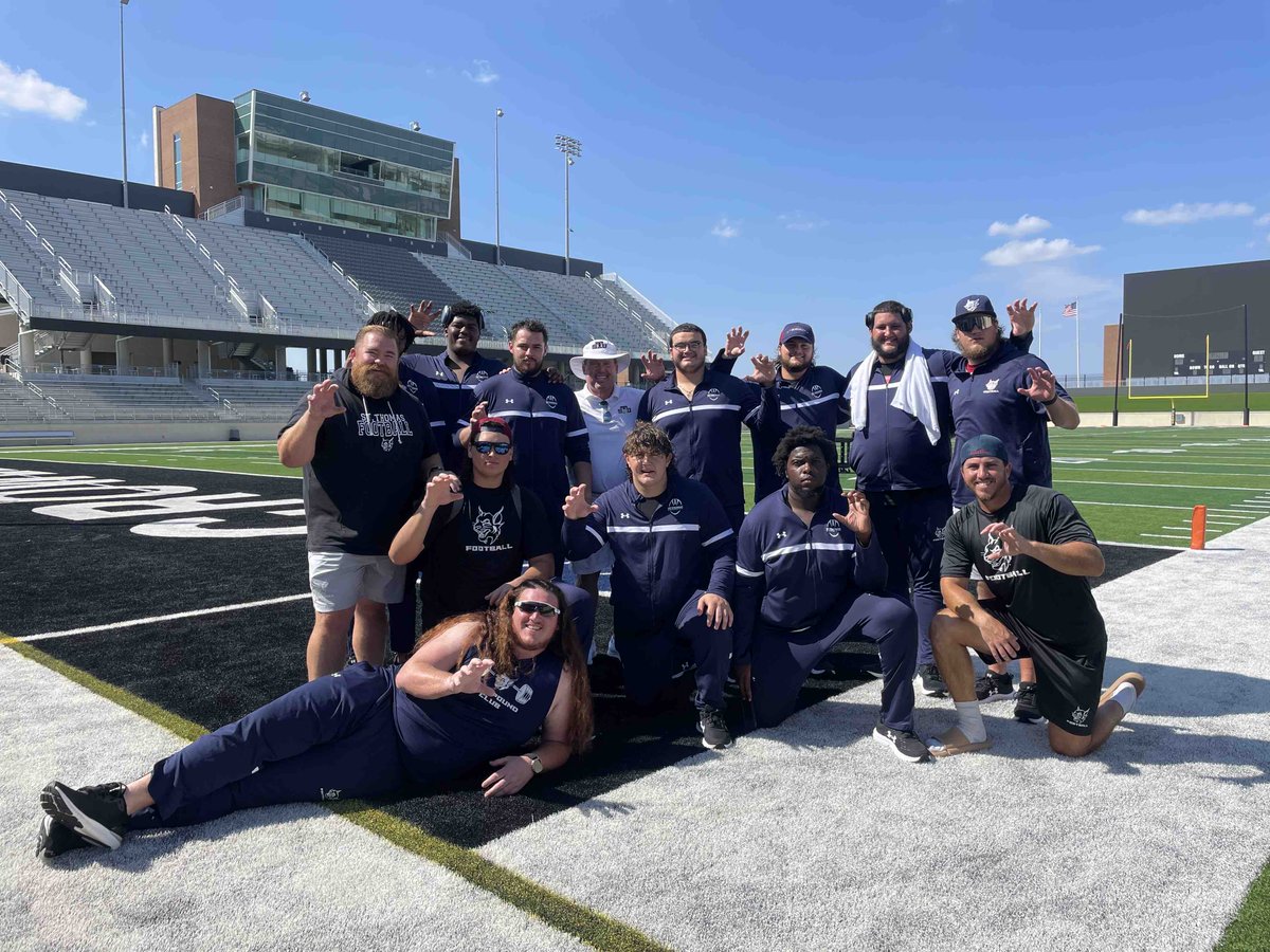 STUPrez's tweet photo. Always good to take the @STU_Football #OLine pic after a victory! 38-20 over previously unbeaten &amp; #13 ranked Texas Wesleyan in Ft Worth Tx #HogLuv https://t.co/DO4awje06S