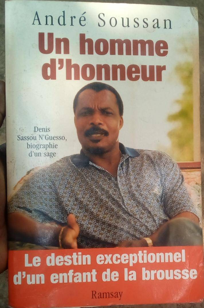 @kpapato229 @ThomasNoirot @jjboillot @ForceVengeresse @SenaseK @malmos2006 @Ignacekp @MaodocamSory François Soudan. A ne pas confondre avec André Soussan, autre admirateur de Sassou !