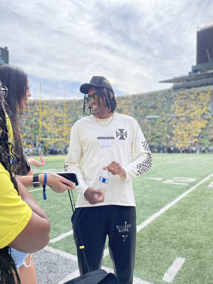 trailblazers's tweet photo. at the O 🦆 https://t.co/0rPvjDvpGW