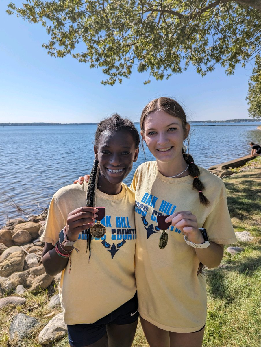 OHXC_OHTF's tweet photo. ๐จTop 10๐จ
OHXC Lady Eagles finish a strong 7th in 41 Team Culver Academy Invitational (closed division). Soph Biruk Travis & Senior Leah Highley earn Top 30 Podium Medals.
#BeUncommon #HowCloseRU https://t.co/3lnFjvhxCi