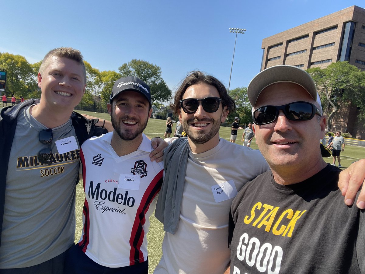 Chris Zills tweet media