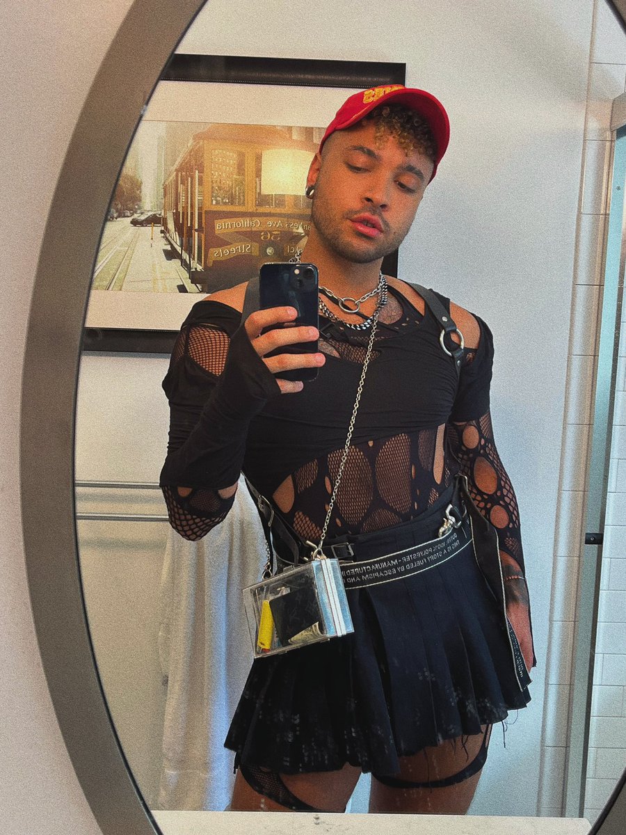 boutta uwu 👉🏽👈🏽✨ my way into some DICK‼️