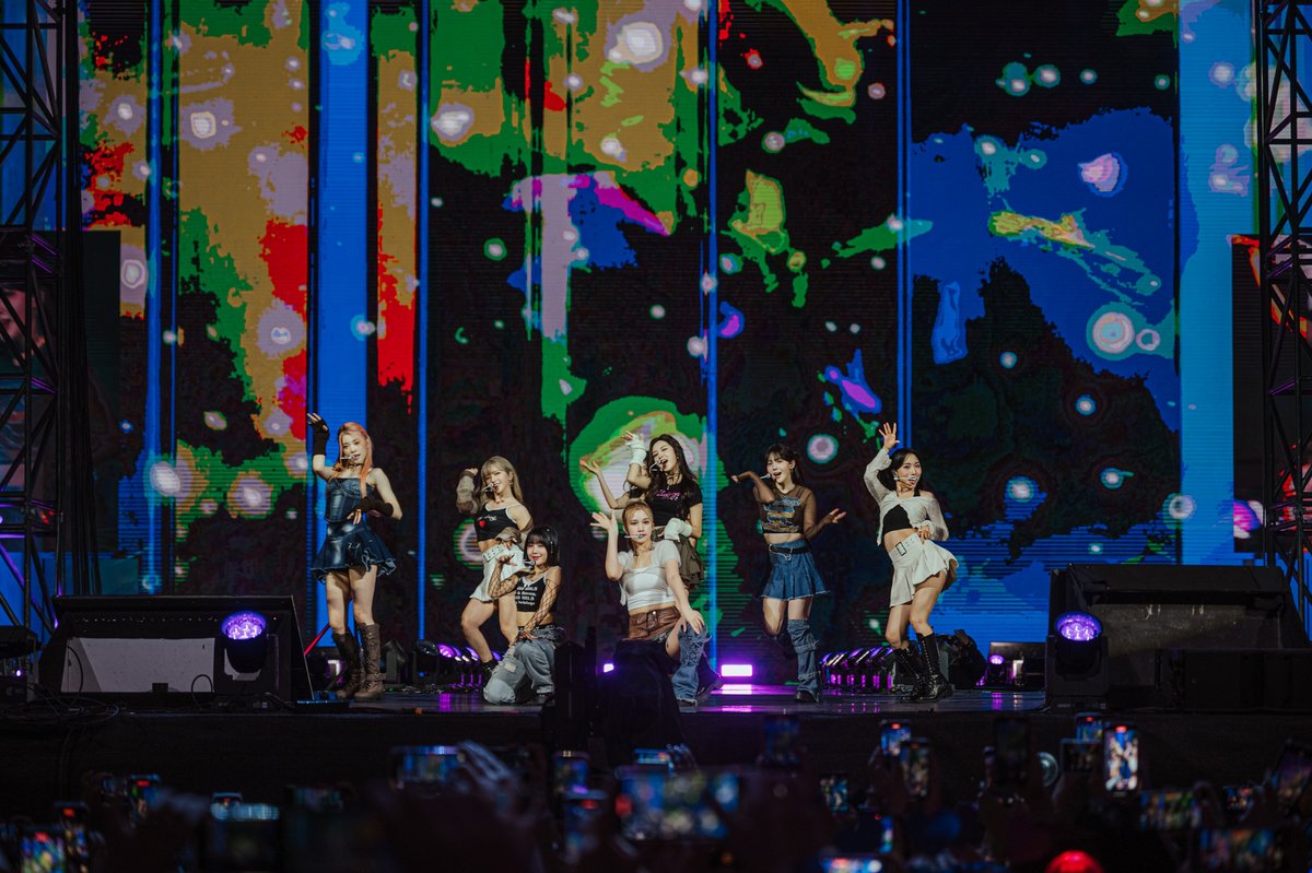 mykpopnation's tweet photo. Wa Da Da with @official_kep1er in Warsaw yesterday! 💃 

📸 Hubert Grygielewicz https://t.co/lgMdNofQdb