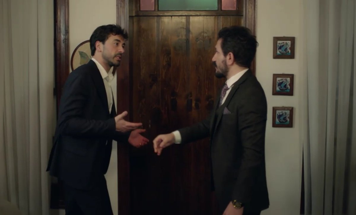 -Quiero entrar

-¿Qué?

-Es mi mujer, ¿por qué no puedo entrar para estar con ella?

#CorazónNovaFinal