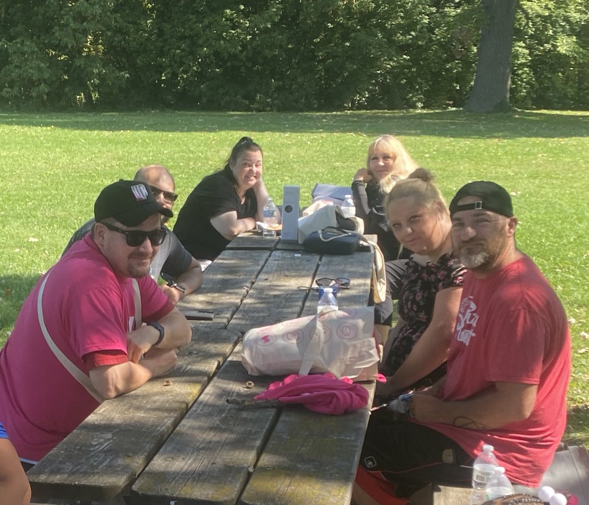 RetToGoLyft's tweet image. I hosted a @lyft driver appreciation cookout in Milwaukee today. Great times, food, conversations and of course swag! #lyft #drivers #driverappreciation #rideshare #milwaukee #community