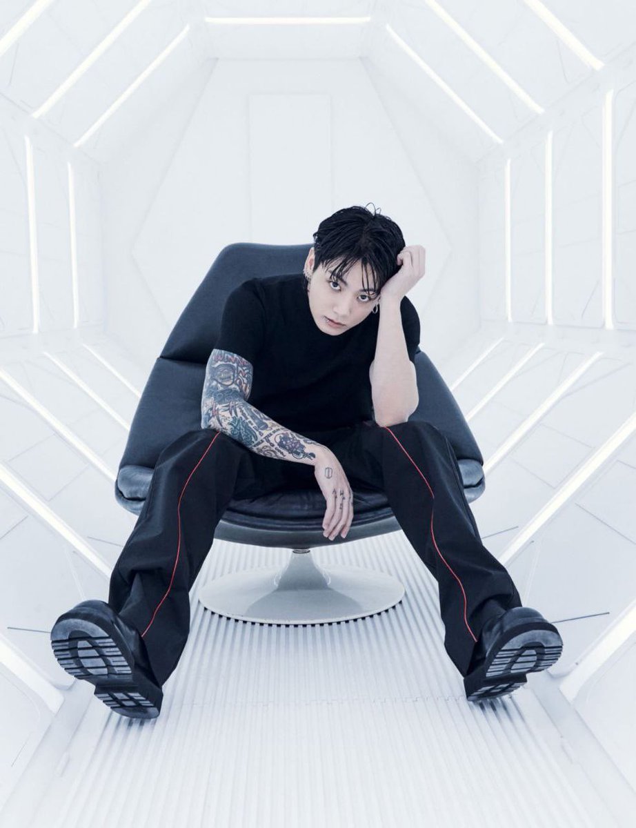 BARMYSTREAM's tweet photo. E veio mesmo! Army não tem tempo pra descansar, é um hit atrás do outro. Bora estabilizar nossos streams porque sexta-feira está chegando “3D (feat. Jack Harlow)” do #Jungkook

🗓️ 29 setembro
⏰ 01:00 BRT

3D IS COMING
JUNGKOOK IS COMING https://t.co/GqdGNMGdFD
