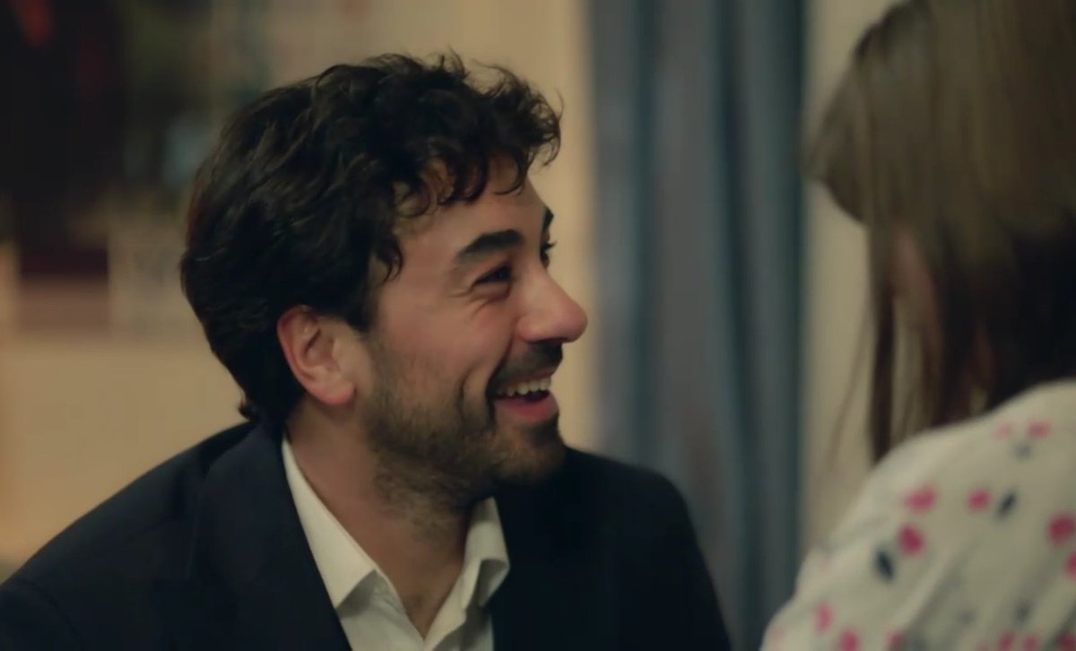 -Ya viene, tu hermano ya viene

-¿Qué, estás emocionada?

-Ya está aquí

#CorazónNovaFinal