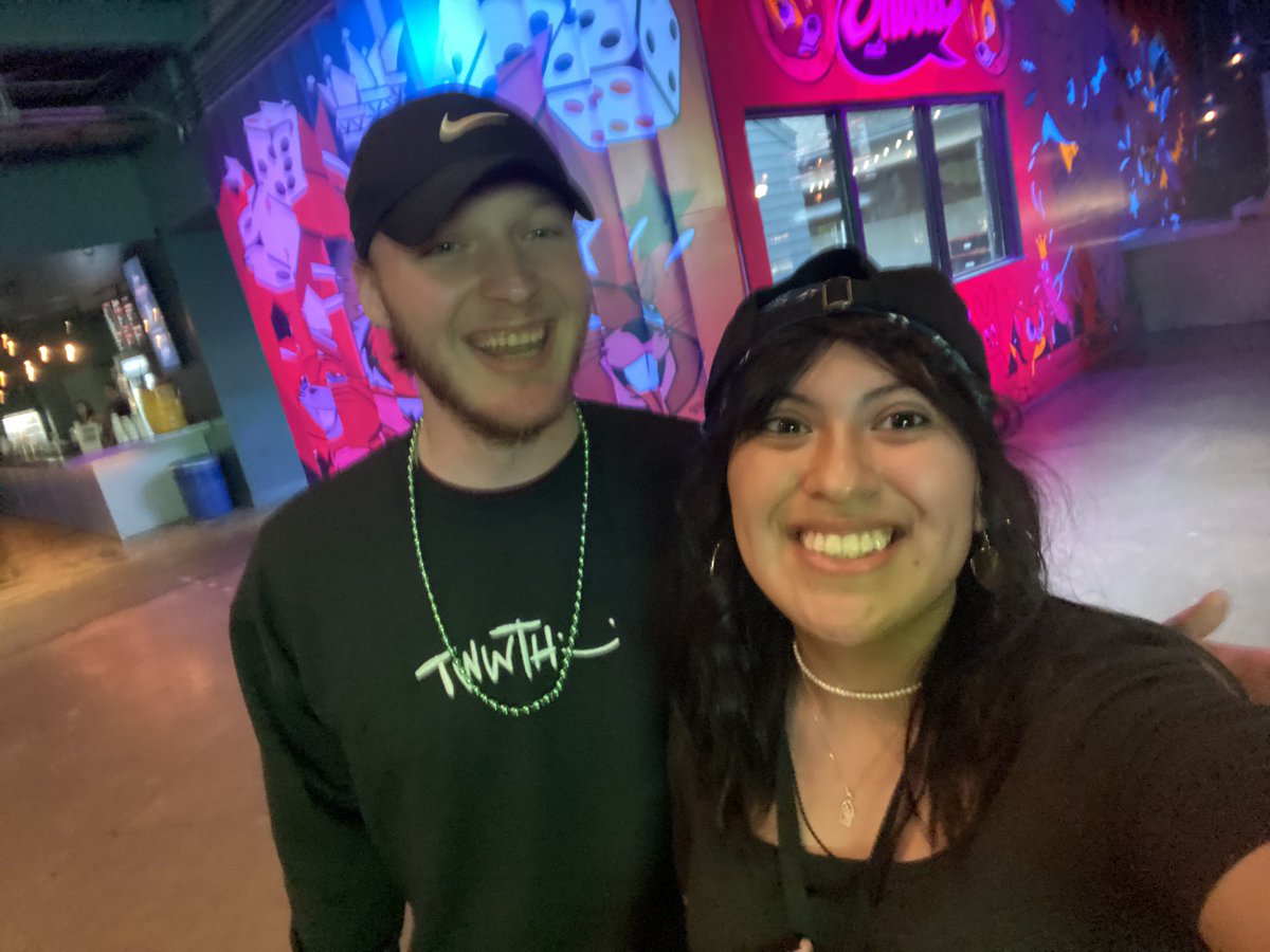 Mrs_Gabs_'s tweet photo. I’m just that cool #droncert #Austintx https://t.co/G5g0Laxgjm