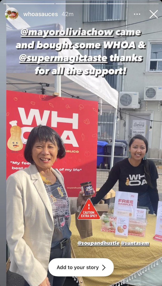 This is so cool! <a href="/suntasem/">Sunta Sem</a> repping <a href="/supermagictaste/">Super Magic Taste</a> and whoasauces.com to our amazing mayor <a href="/oliviachow/">Olivia Chow</a> !!!