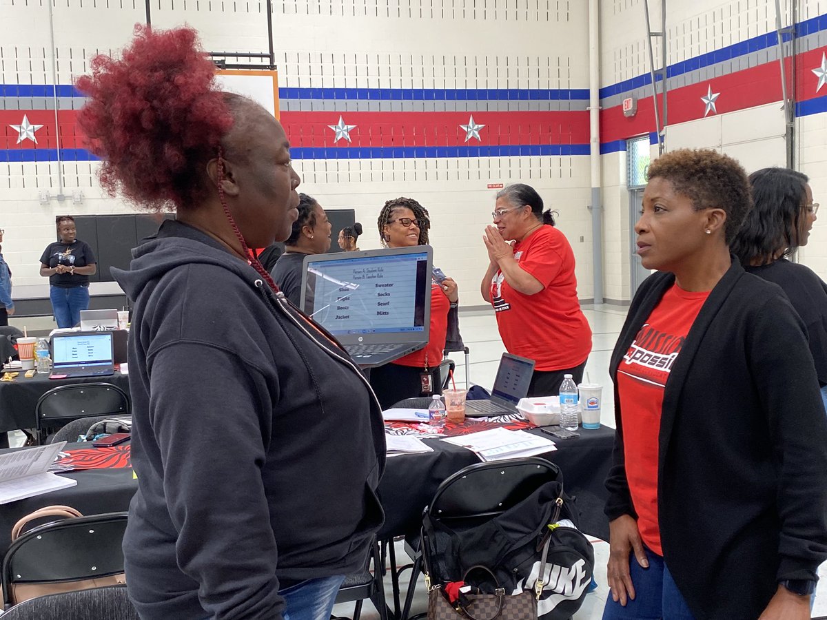 7BK_Senn's tweet photo. Facilitated District TPRI Training with our 1st &amp; 2nd grade teachers through explicit modeling of all three screeners, student-teacher rehearsal, &amp; dashboard exploration! Let’s practice like we play!
#CHMissionPossible @CMontLife @cedarhillisd https://t.co/CcdQHMA09v