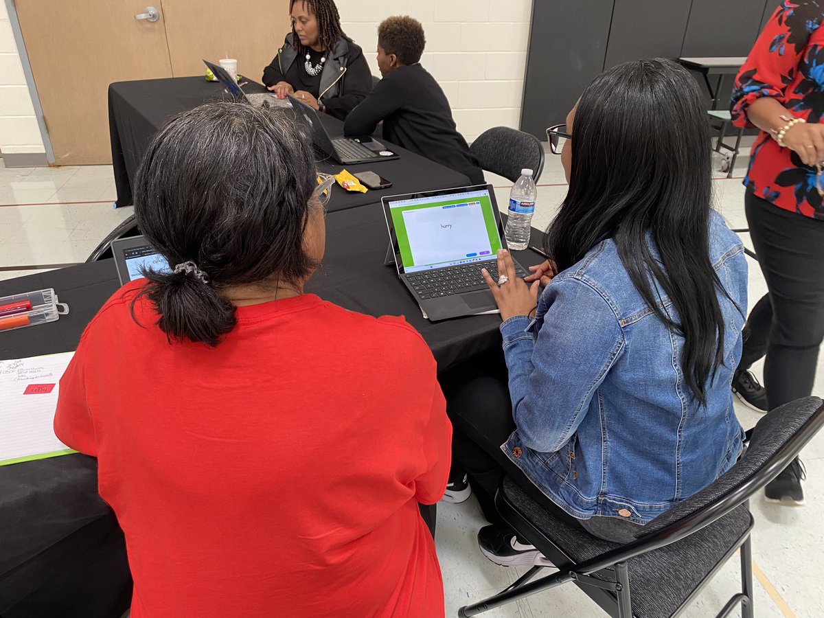 7BK_Senn's tweet photo. Facilitated District TPRI Training with our 1st &amp; 2nd grade teachers through explicit modeling of all three screeners, student-teacher rehearsal, &amp; dashboard exploration! Let’s practice like we play!
#CHMissionPossible @CMontLife @cedarhillisd https://t.co/CcdQHMA09v