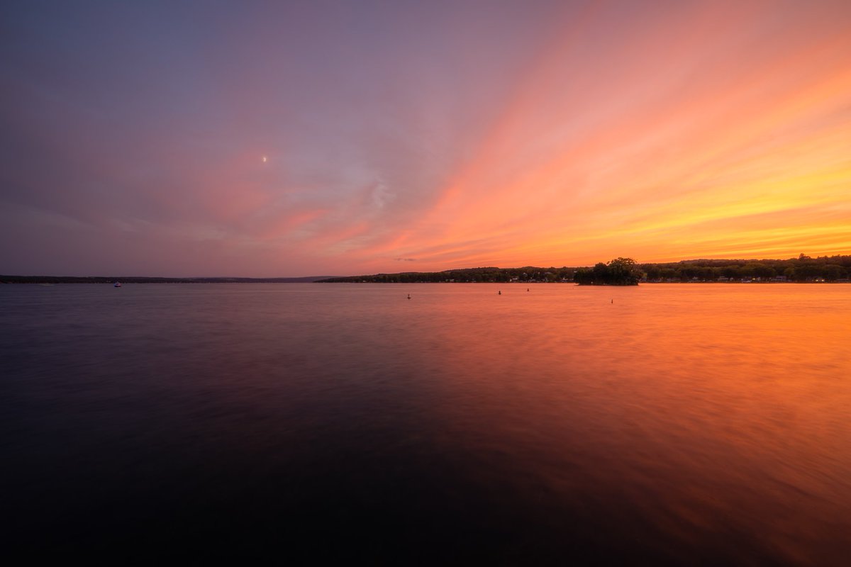 Final sunset ofsummer from Canandaigua Lake 
<a href="/News_8/">News 8 WROC</a> <a href="/john_kucko/">John Kucko</a> <a href="/FoxRochester/">Fox Rochester</a> <a href="/StormHour/">#StormHour</a> <a href="/I_LOVE_NY/">I LOVE NEW YORK</a> <a href="/WHEC_SPensgen/">Stacey Pensgen</a> <a href="/whec_rcaniglia/">Rich Caniglia</a> <a href="/13WHAM/">13WHAM</a> <a href="/DandC/">Democrat & Chronicle</a> <a href="/VisitRochester/">Visit Rochester CVB</a> <a href="/wnywxguy/">Josh Nichols</a> <a href="/Wxandgardenguy/">Mark McLean</a> <a href="/SPECNews1ROC/">Spectrum News 1 ROC</a> <a href="/EricSnitilWx/">Eric Snitil</a>