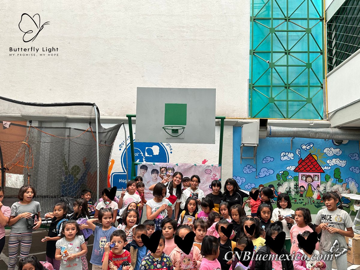 CNBLUEMexicoCOM's tweet photo. [#RButterflyLight][Primer proyecto] 23.09.23 El día de hoy tuvimos la fortuna de compartir un hermoso momento con los niños de HogaresProvidencia ~ Además de la convivencia les llevamos juguetes a cada uno de los pequeños! ~  #BOICE  #CNBLUE @MR_KANGGUN @JYHeffect @MentalShin https://t.co/U8eOVXyL3w