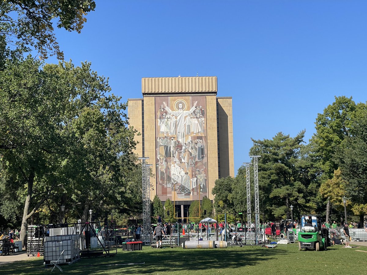 Big game at Notre Dame tonight.