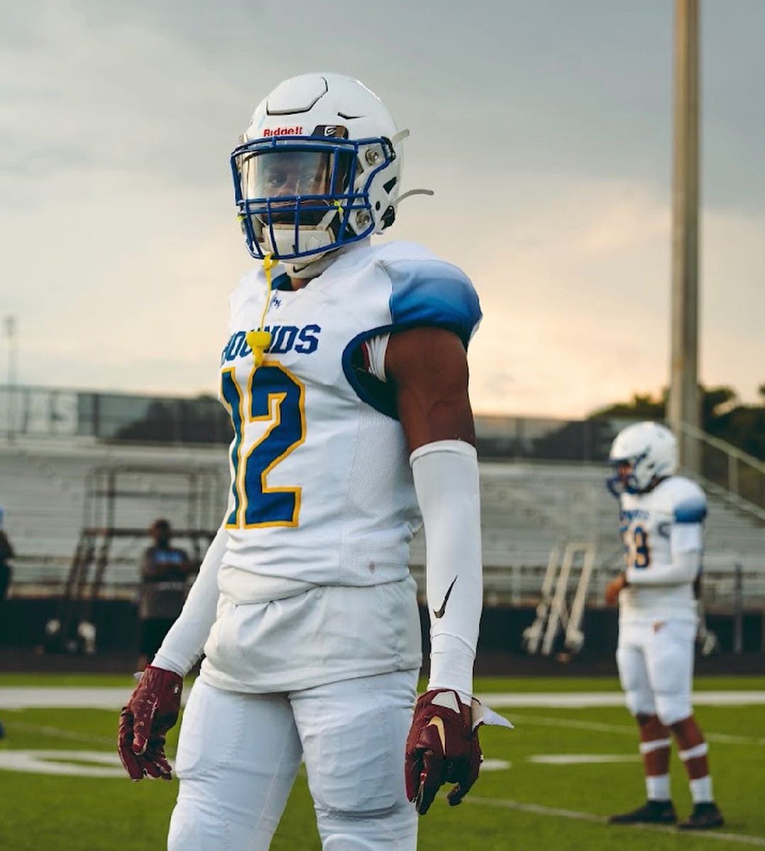 𝐒𝐞𝐯 𝐂𝐫𝐨𝐨𝐦 𝐈𝐈 (@sevcroom) on Twitter photo Life’s Full Of Adversity How You Gone Handle It ? forever love us over ANYONE 💙💛 <a href="/LymanFootball24/">Lyman Greyhound Football</a> Life’s Full Of Adversity How You Gone Handle It ? forever love us over ANYONE 💙💛 <a href="/LymanFootball24/">Lyman Greyhound Football</a>