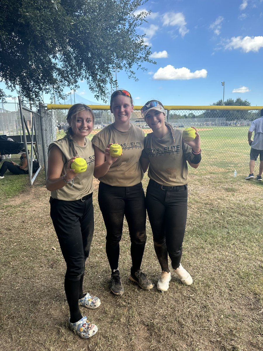 Day 1 of Space City Warm Up went awesome with 2 wins &amp; 3 bombs by <a href="/MaddieJovan0vic/">Maddie Jovanovic</a> 2026, <a href="/CatchThis00/">Sophie Vlasak</a> 2027, &amp; <a href="/lucyycorreaa/">Luciana “Lucy” Correa</a> 2027‼️💣 <a href="/ProspectWireSB/">Prime Sports & Performance</a> <a href="/AGLSoftball/">AthletesGoLive Softball</a> <a href="/LegacyLegendsS1/">Legacy & Legends Softball</a> <a href="/SoftballDown/">Down South Softball</a> <a href="/IHartFastpitch/">I❤️Fastpitch</a> @SunilSunderRaj3