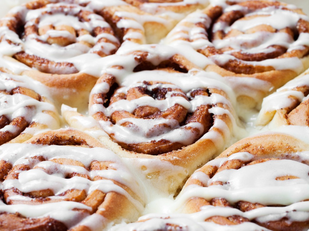 GrainworksInc's tweet photo. Homemade cinnamon rolls not only make your whole home smell absolutely delicious, they're also a tasty morning treat! 

We love this recipe from Sally's Baking Addiction: https://t.co/H6wpoC19Xb

Organic Flours: https://t.co/q5z8LpxGM3
Organic Cinnamon: https://t.co/7uGr4KuSSG https://t.co/UoVnUEMkxO