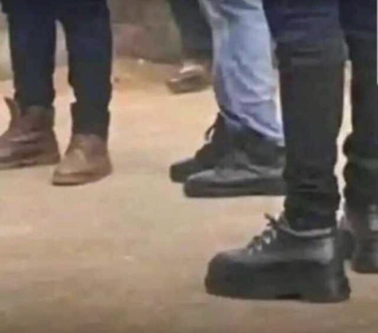 Quando_drae's tweet photo. Senior man na Candlelight I come ohh🤲which one be, Make I day with men?😳

#TheNurse #samklef #Justice4Mohbad #protest #imole #JusticeForMohad #StrictlyComeDancing #nairamarley #bellashmurda @OGBdeyforyou @BellaShmurda https://t.co/iYSDsNx4JQ