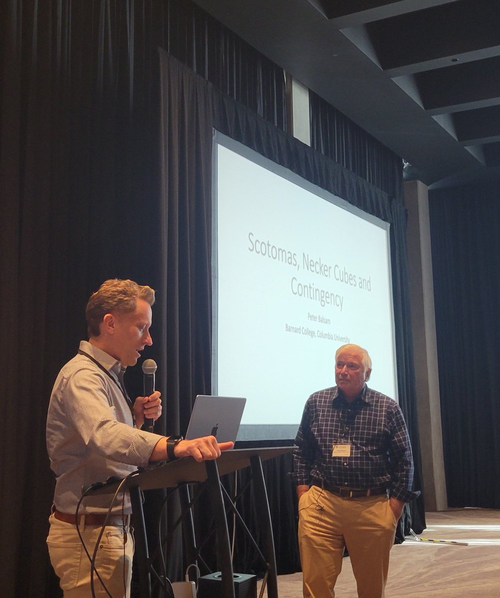 PavlovSociety's tweet image. Our President @TheDrewLab introducing our last speaker of #Pavlovian2023, Peter Balsam!