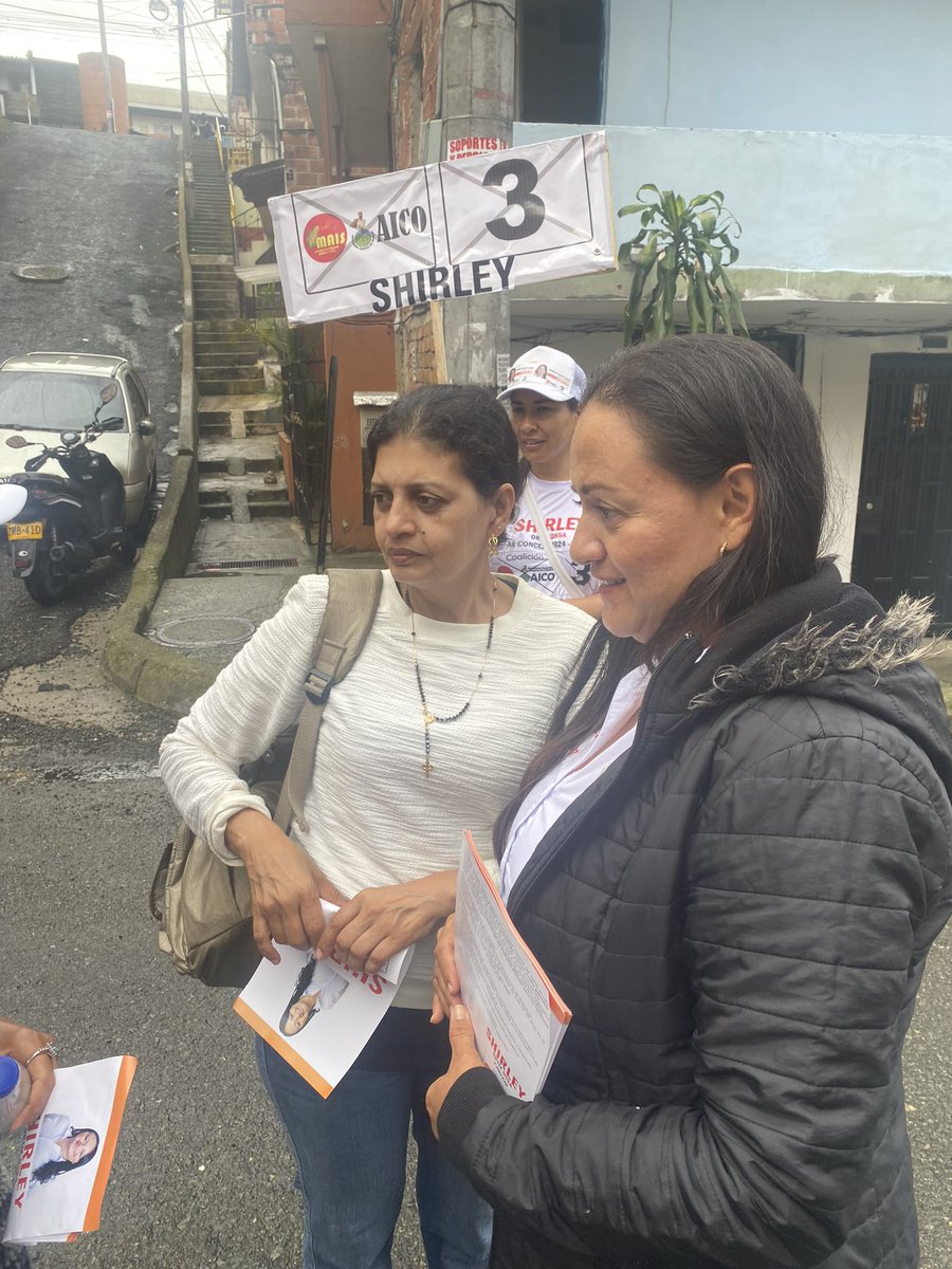 shirleyortizos2's tweet image. #BarrioYarumitoItagüi caminamos y llevamos nuestra propuesta a  personas muy especiales que nos respaldan  #ConstrucciónFuturoSocial #mais #aico 3 @DiegoTItagui