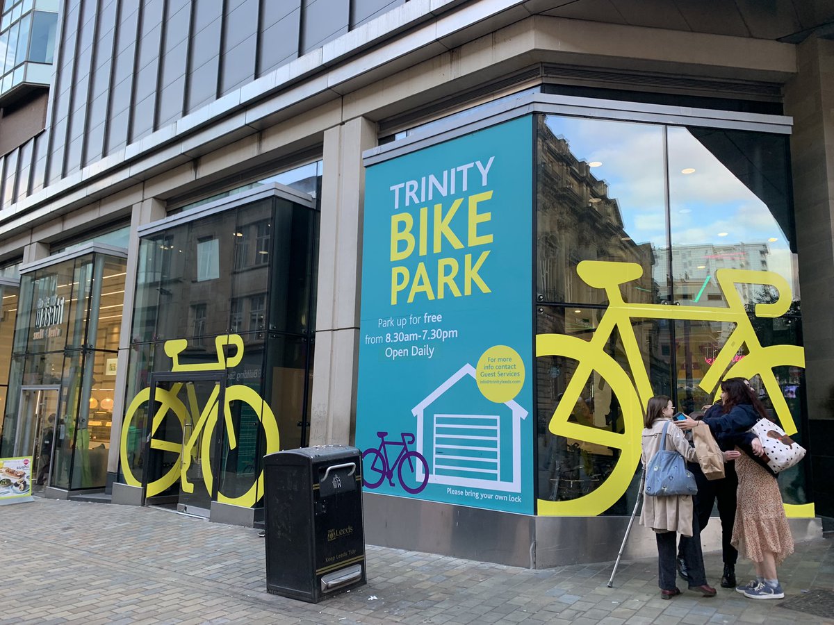 Very convenient to use the @SpokeSafe cycle park at Stevenage station for an overnight trip away. But the signage saying it’s there isn’t quite up to Leeds standard! @StevenageBC @lovestevenagetc