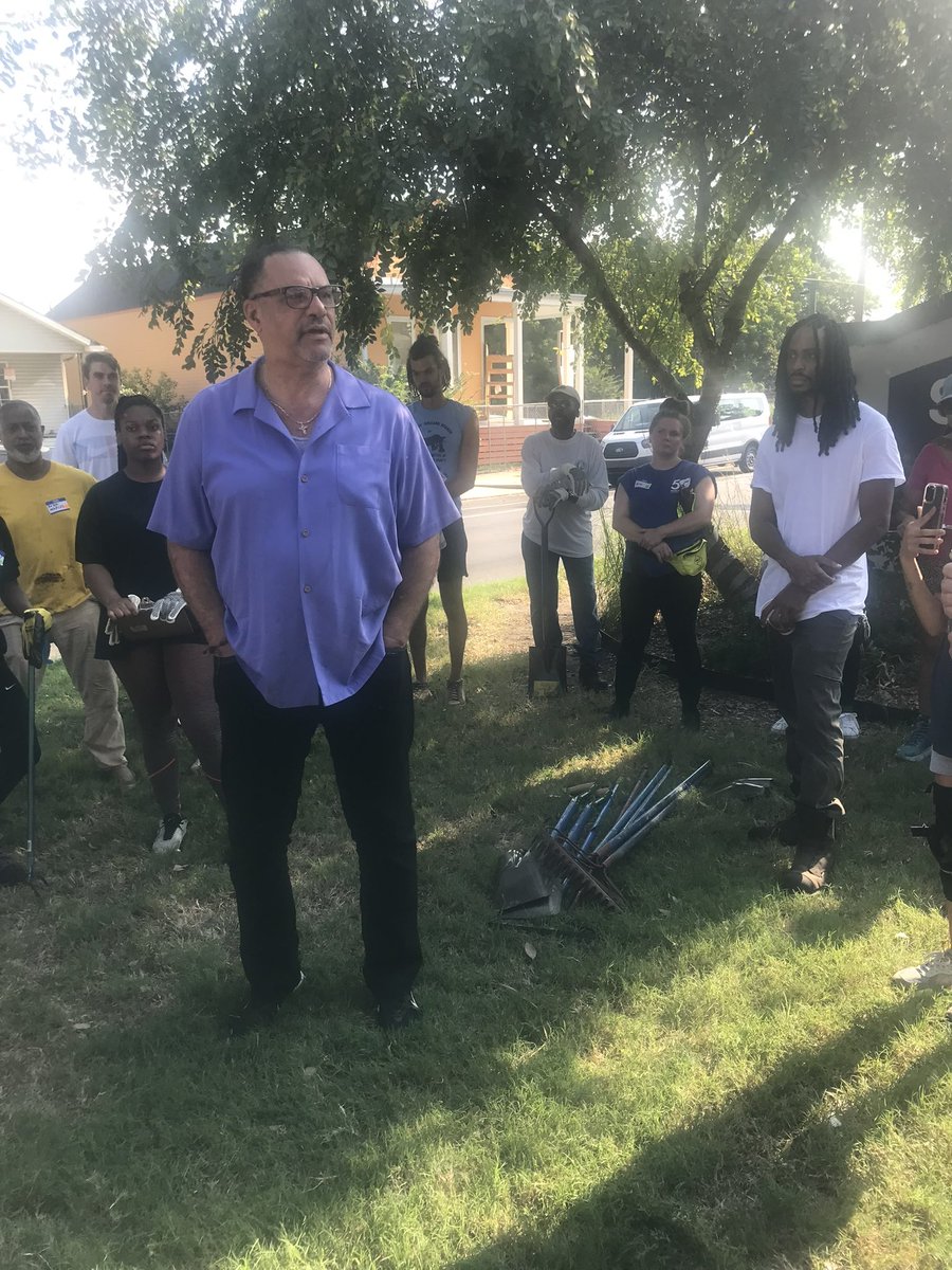 otforus's tweet image. @XULA1925 students assisted in cleaning up the #LowerNine! We’re grateful for the service of these amazing young people to #DistrictE, and pray for their success and wellbeing throughout their educational matriculation. 

#OTforUS #oliverOURcouncilman