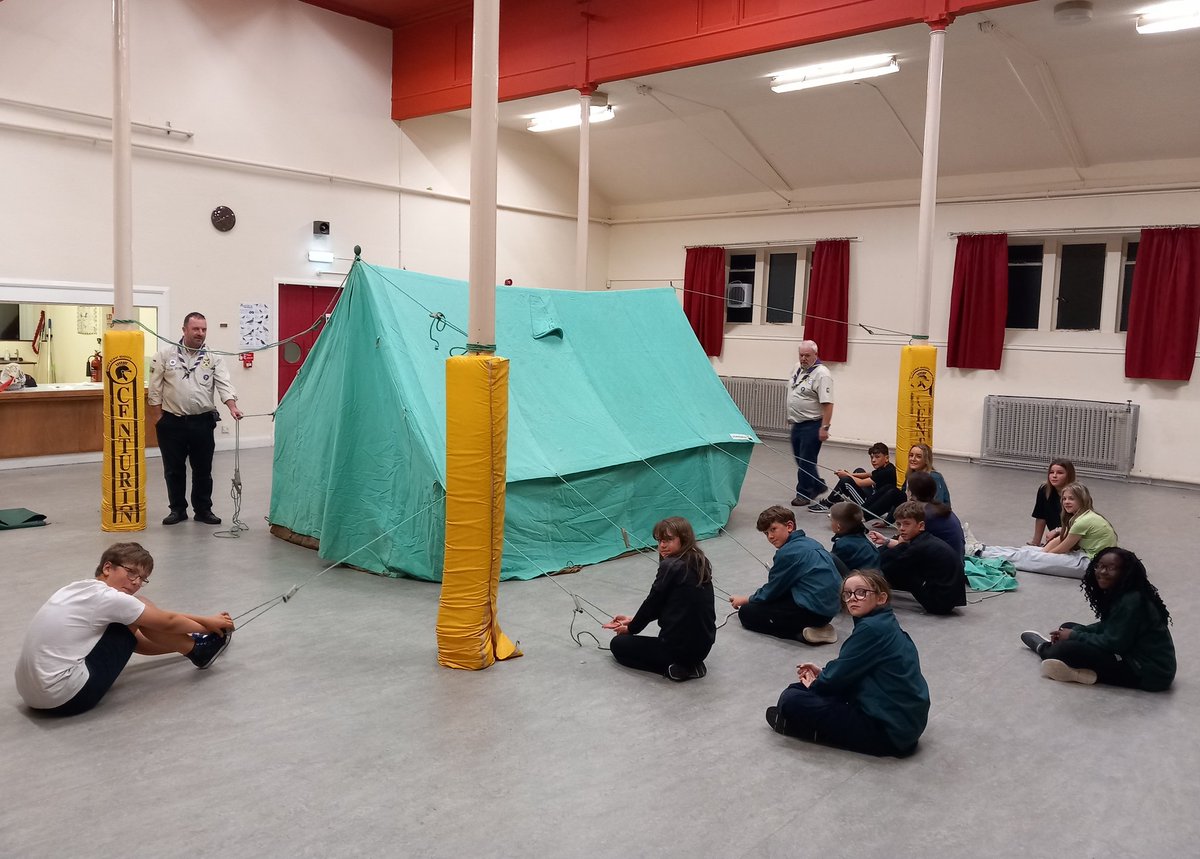 CoopSandra's tweet image. Dropped in on Kincardine local cause, 15th Clackmannanshire Scouts, to check out their tenting pitching skills and talk about Co-op Membership.
#LocalGroups @clacksscouts 
@coopuk 
#ItsWhatWeDo
@heggie_peter @Tom_MPM