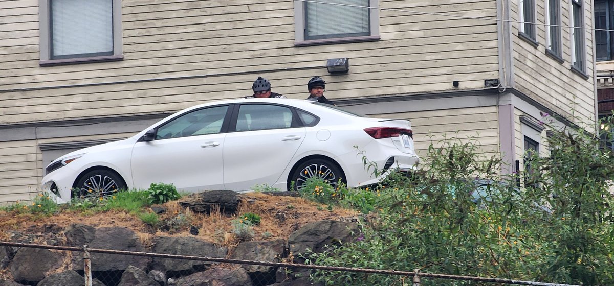 Alex Garland tweet media