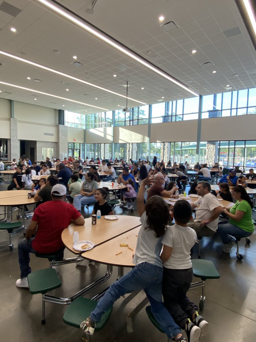 nbewatchdogs's tweet photo. Thank You to all the Dads and families that came out to our 2nd Annual Pizza Party! A special thanks to Godfather’s Pizza and Walmart Neighborhood Market for the pizza, drinks and supplies! And can’t forget our staff and helpers that helped out! #nbewatchdogs https://t.co/eURXoW8vLf