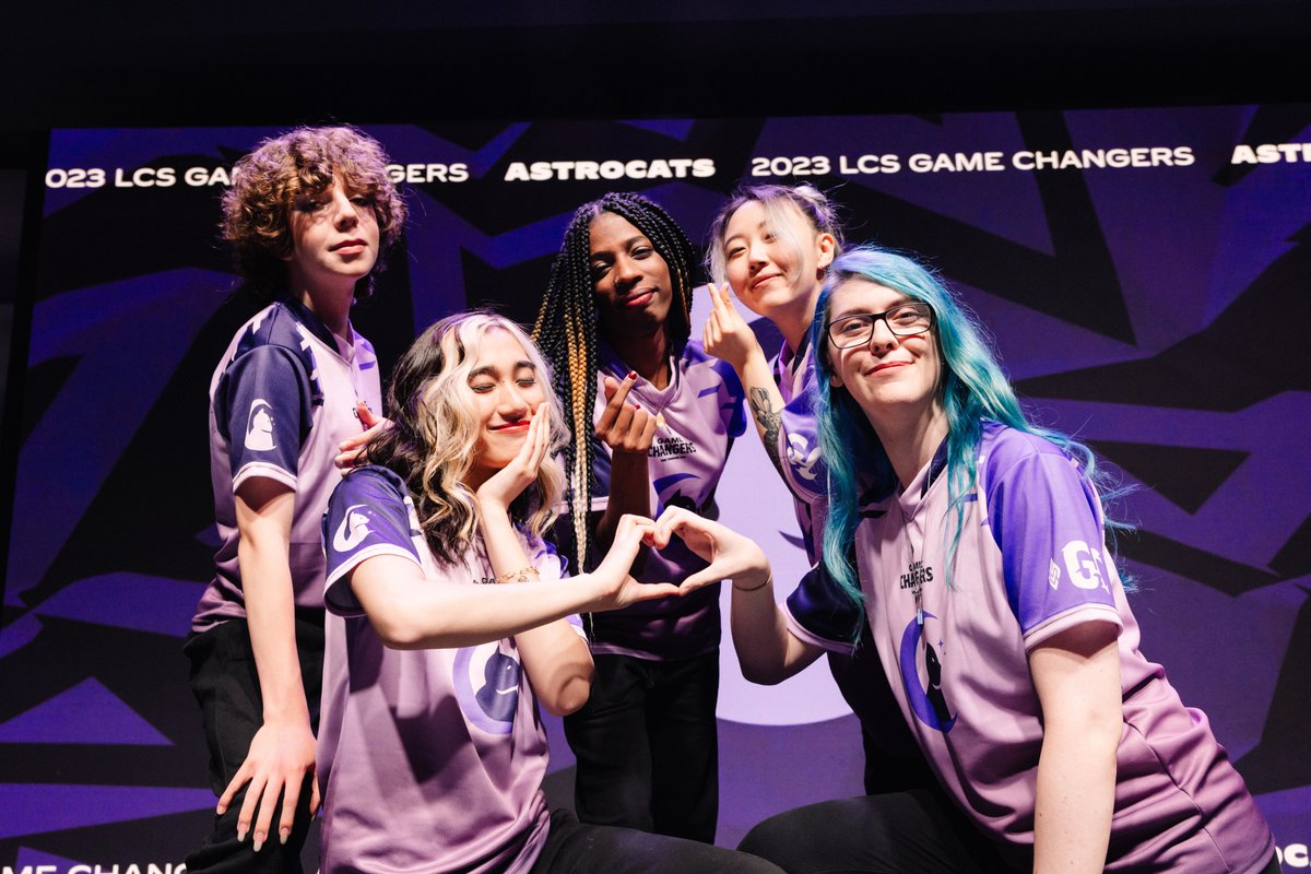 TeamLiquidLoL's tweet photo. It's written in the stars - time for an #AstroGAP💫
@AstrocatsGC are now LIVE against @ArcanaGC! #LCSGameChangers
📺: https://t.co/im86AAiewY https://t.co/GKI6WyT2e1