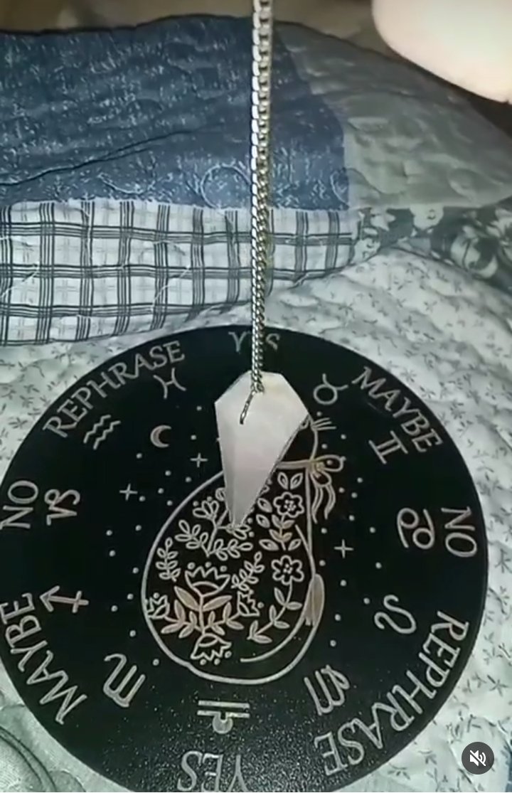 IssyWitchyTarot's tweet photo. Yes/no pendulum questions
Must be following
Tips jar cashapp
$issydressy #pendulumreading #tarot https://t.co/NjsDb8HVFe