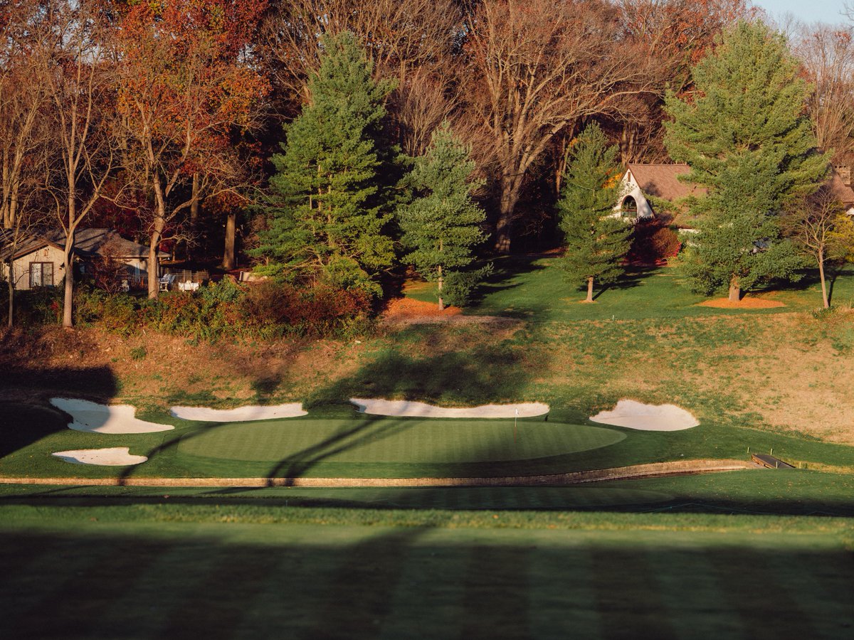 uswomensopen's tweet photo. When the leaves change at Lancaster 😍 

#FirstDayofFall https://t.co/JpQqxDqTcI