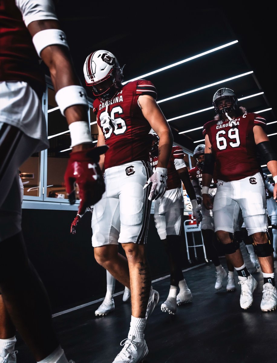 Gamecock Football (@gamecockfb) on Twitter photo Forward together. 🤙 Forward together. 🤙