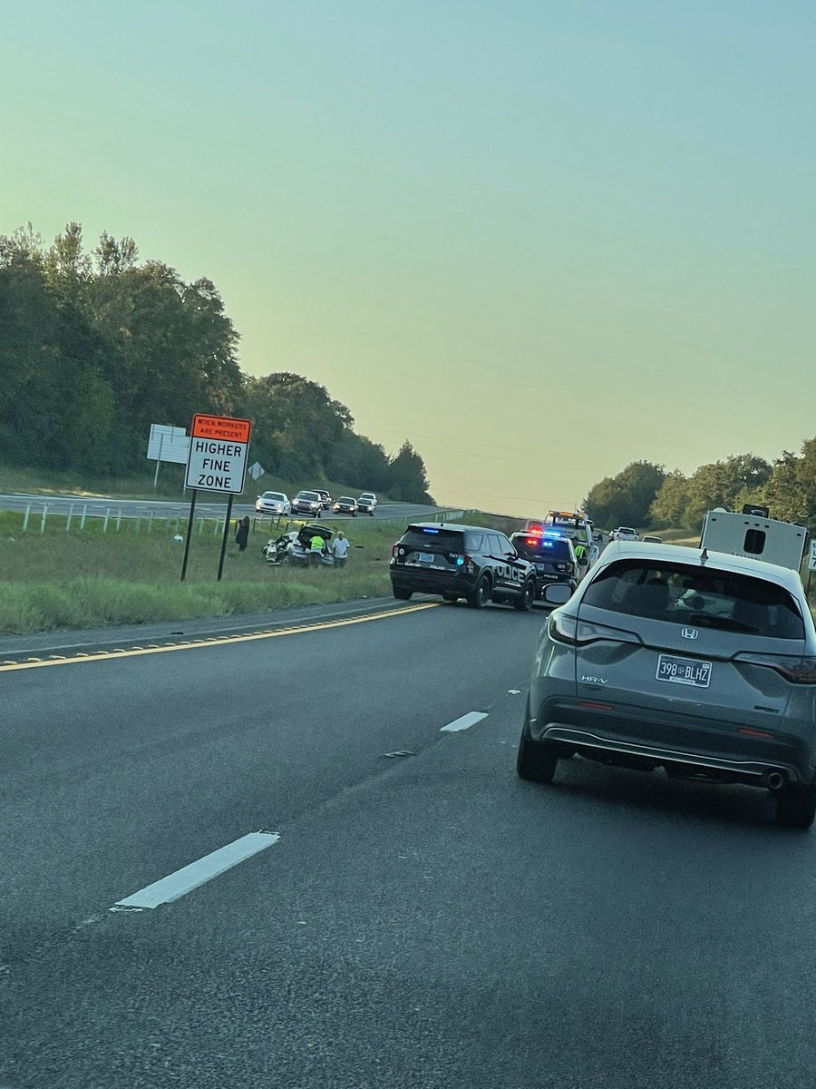BrandalynRaySha's tweet photo. @spann I65 NB MM 208.5 #clantonal https://t.co/R4jzByv6pT