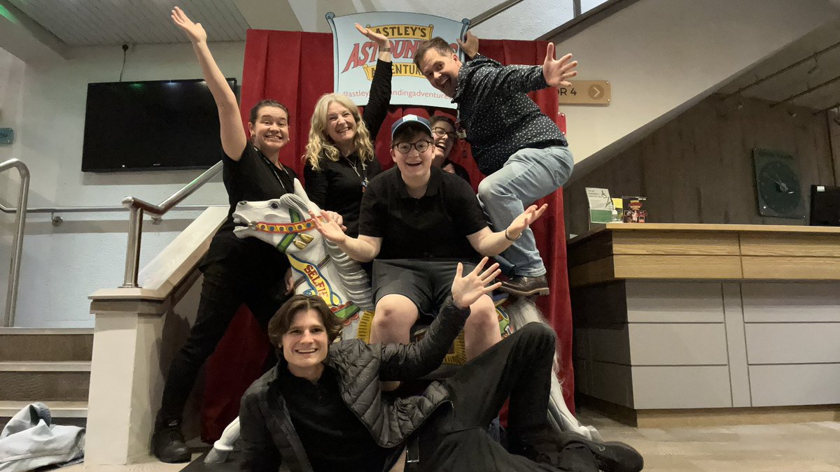 This team totally smashed it out of the park! Opening night performance of #astleysastoundingadventures @new_vic_theatre couldn’t be prouder of these humans! #stagemanagement #theatreintheround #madeinstaffordshire