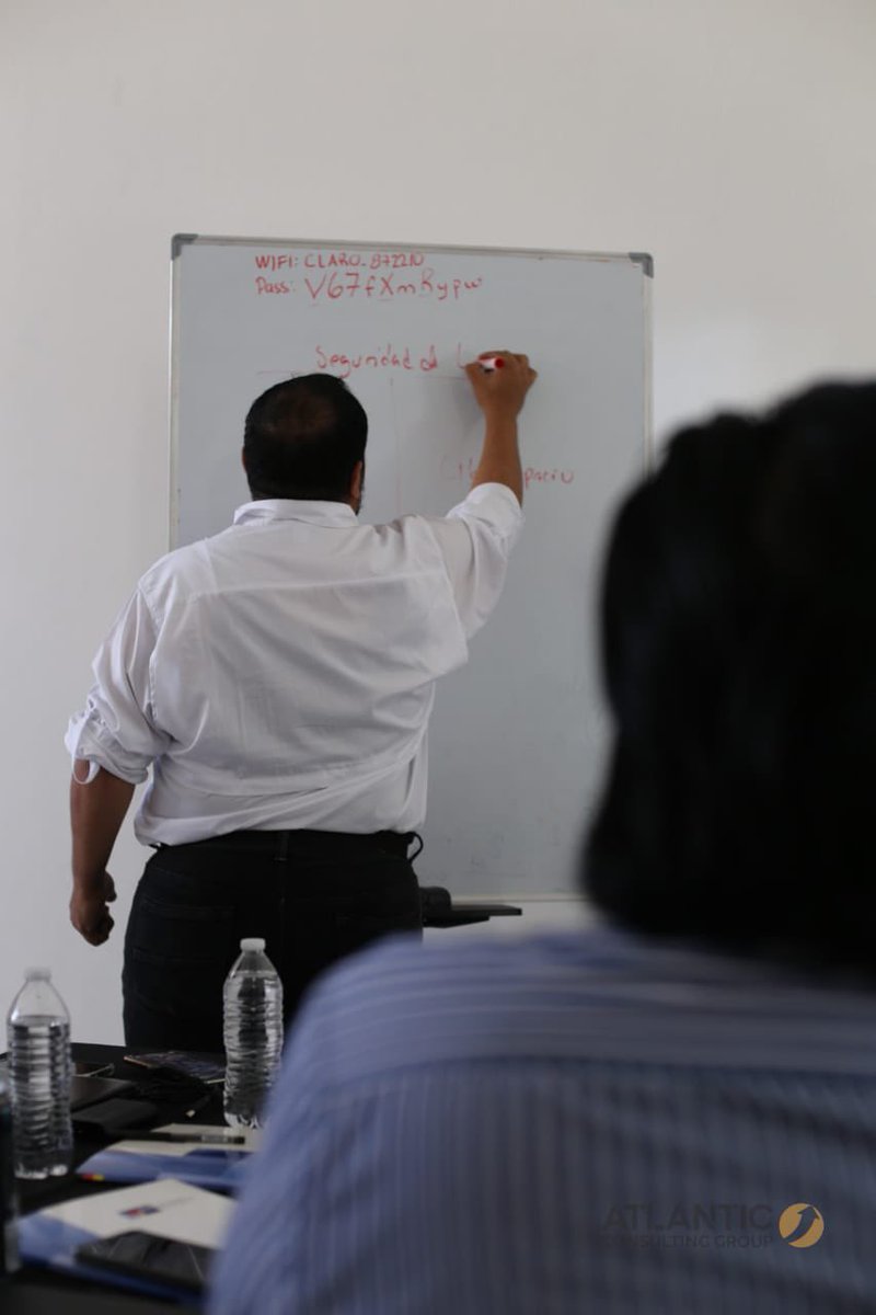 GuevaraTD's tweet image. Día de capacitación: Ciberseguridad para tomadores de decisiones para los miembros de la @ahk_honduras con @AcgTalks