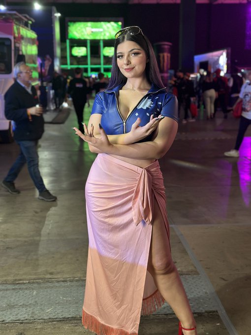 Nico Robin 🤓 #onepiece https://t.co/talatKcAi5<a href="/tag/onepiece"class="tags">#onepiece</a>