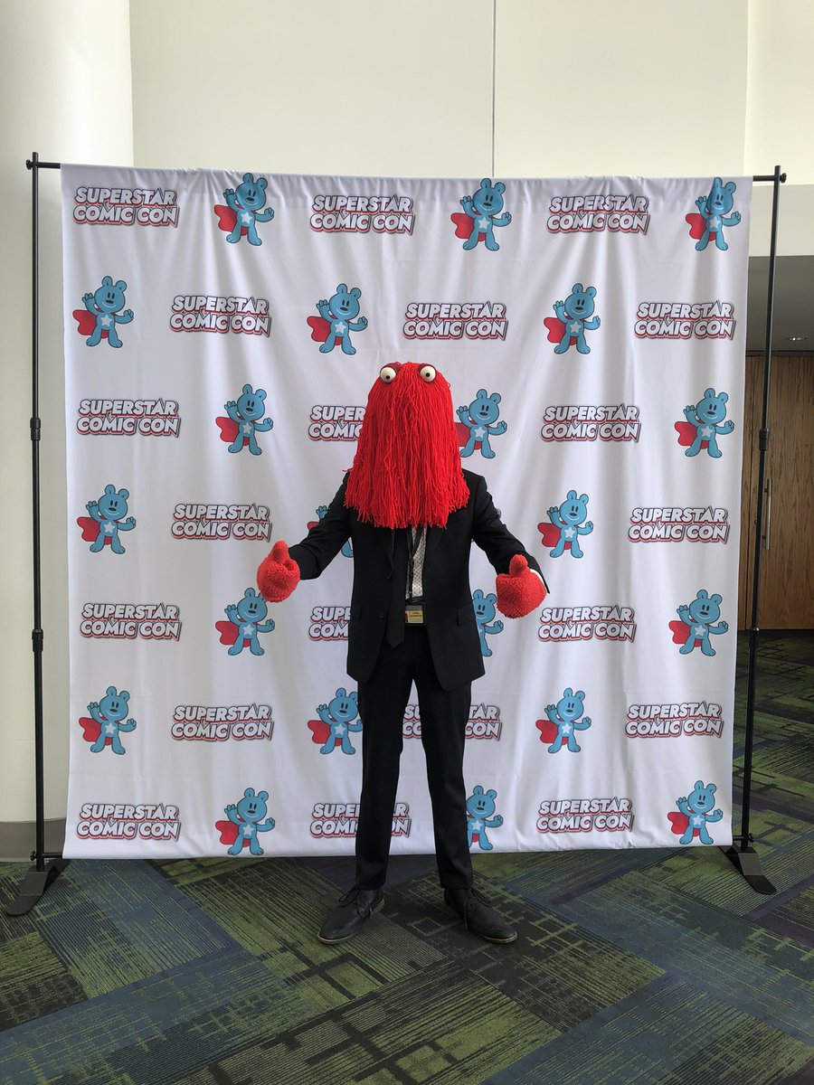 After over a year of working on and off on this with <a href="/ErogeHaru/">Momoi Haru</a> , I finally got to show my #dhmis Red Guy cosplay off at a con! It was an amazing con, and I’m excited to work on more of these in the future! Just wanted to share! 😎