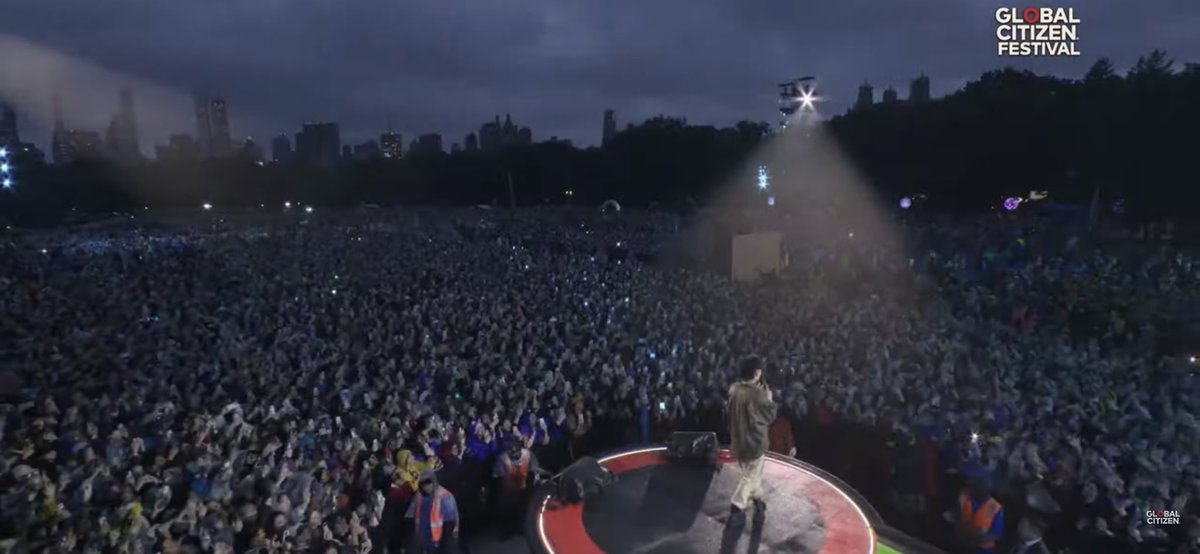 seokjinbit's tweet photo. Hoseok at                                    Jungkook at
Lollapalooza                           Global Citizen

PROUD IS AN UNDERSTATEMENT https://t.co/9Cud6QNr0J