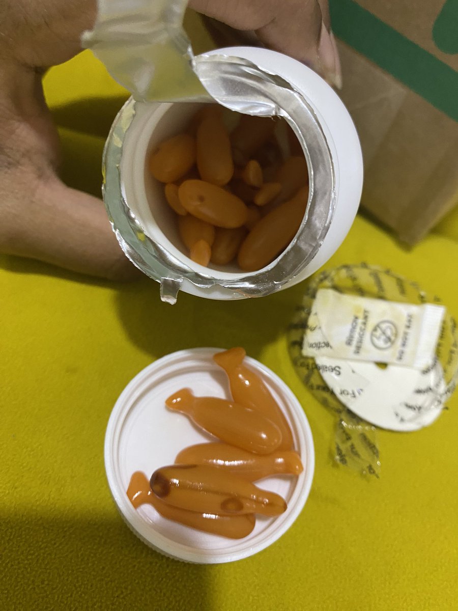 Mema_91O's tweet photo. @iHerb @iHerb I tried to contact you many times but no response, I ordered 2 of this and it was very bad smelling and not good quality you can C the picture 
I’m asking U for compensation https://t.co/R6M7NDPi1K