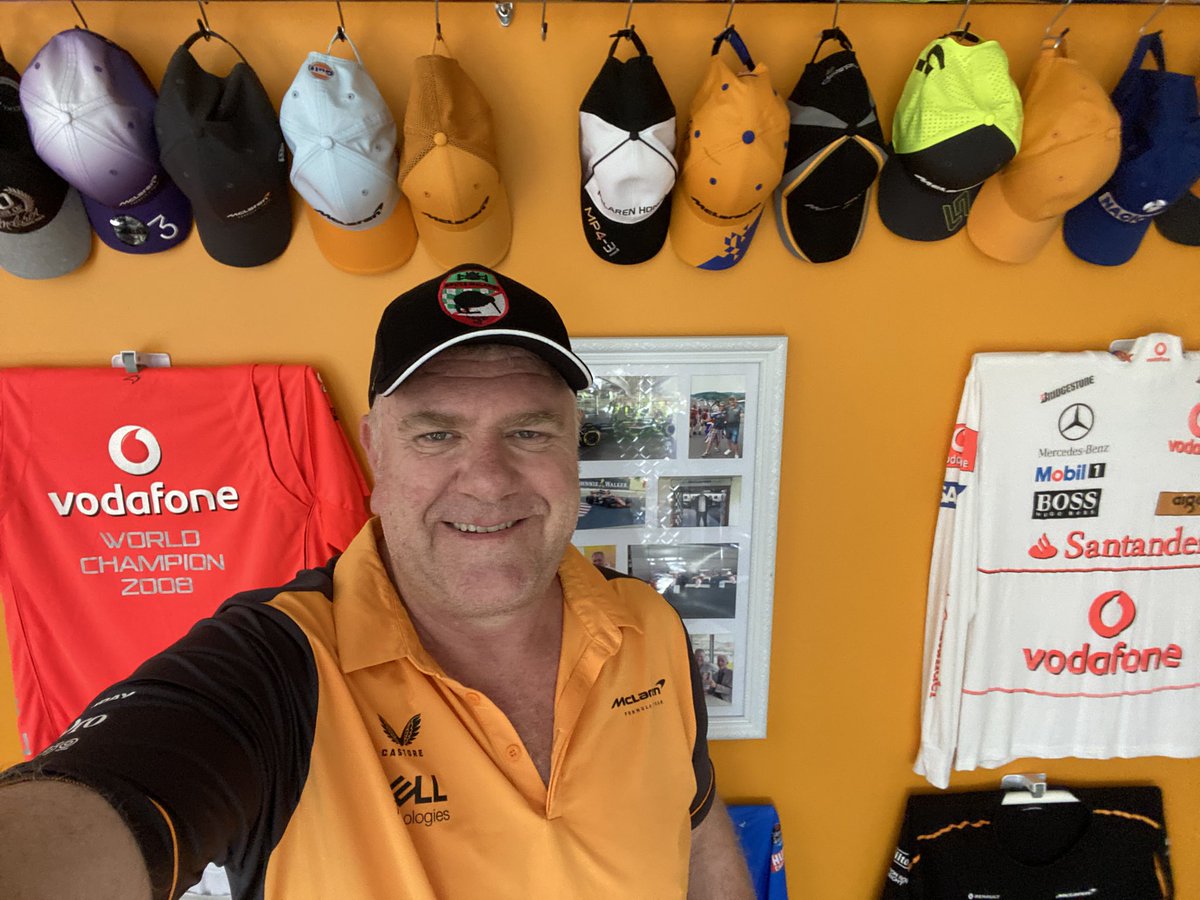 petrolheadrob's tweet photo. @OscarPiastri @LandoNorris @McLarenF1 All the best for a great race team. Cheering u all on loud and proud. #JapaneseGP #fanslikenoother #teamlikenoother https://t.co/6xTxlLLCRZ